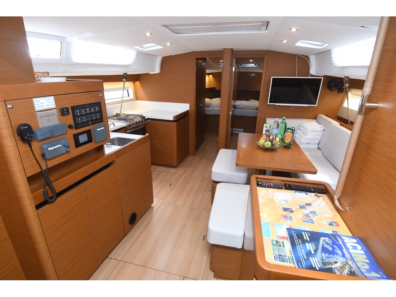 Sun Odyssey 490 "LUXE" — photo 6