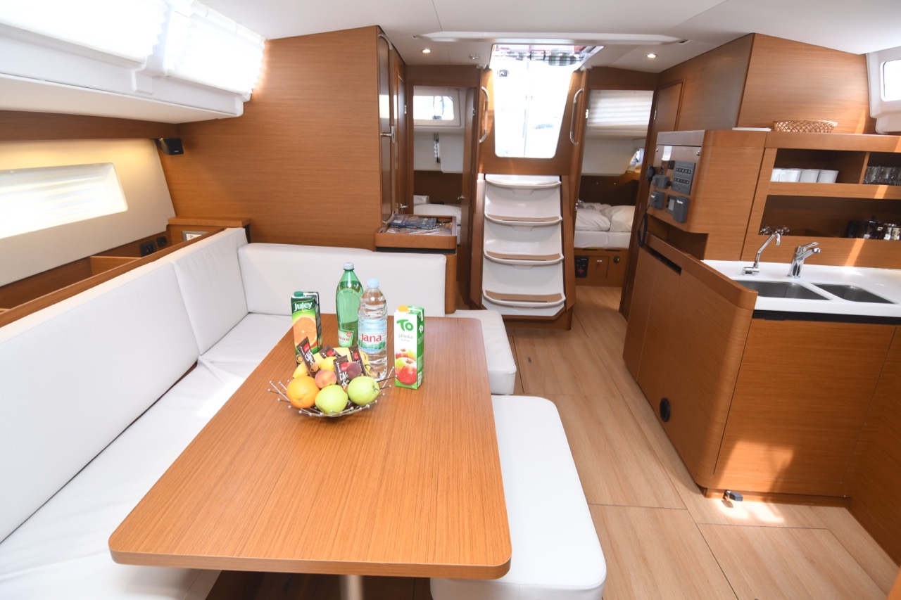 Sun Odyssey 490 "LUXE" — photo 13