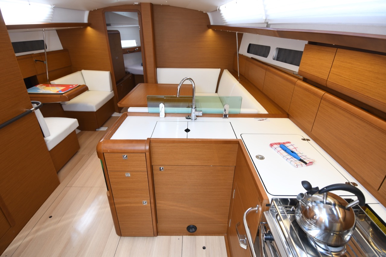 Sun Odyssey 419 — photo 2