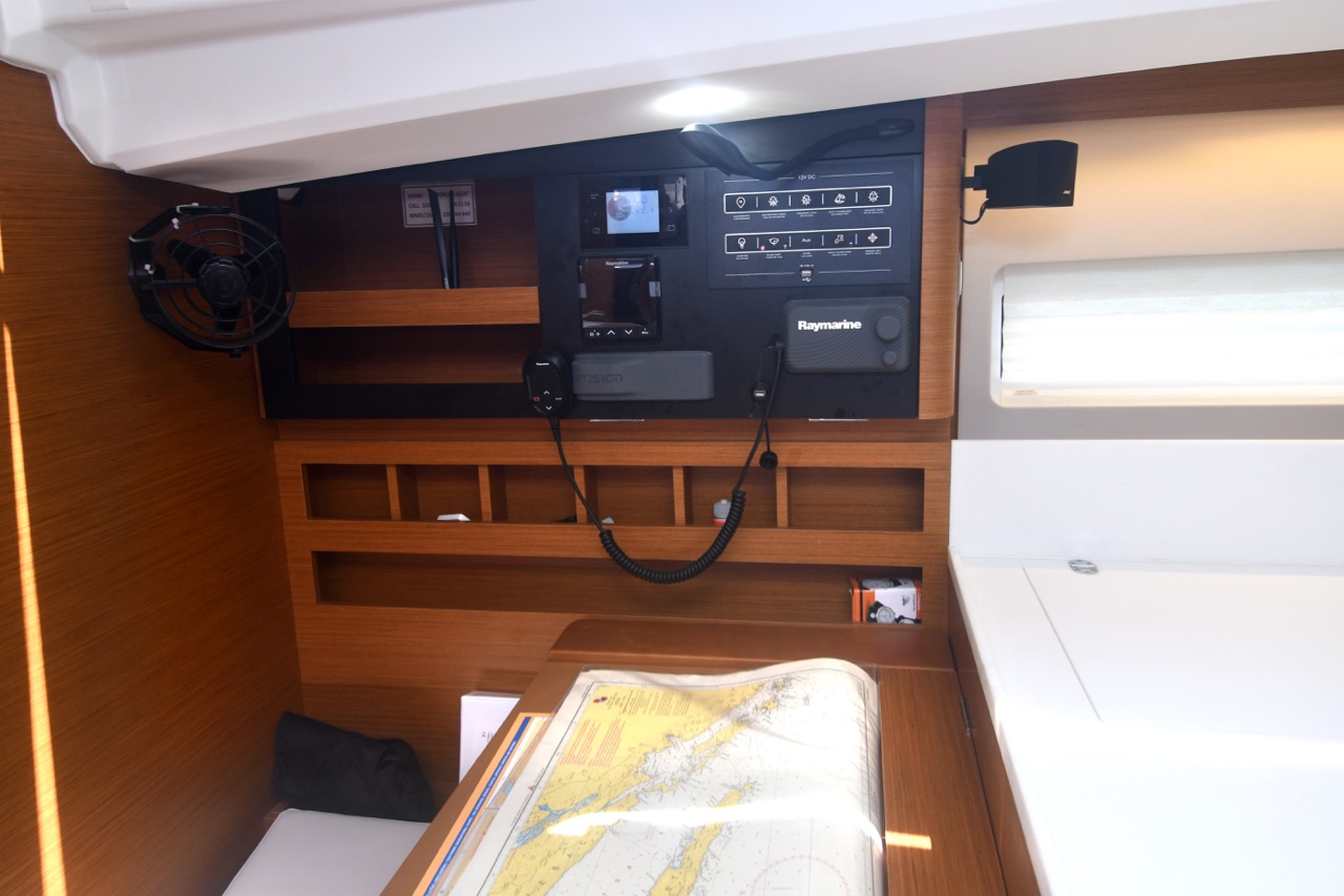 Sun Odyssey 440 — photo 3