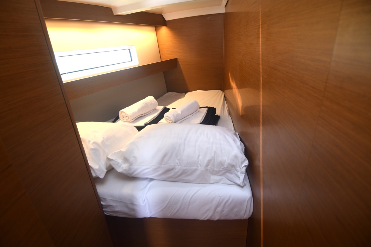 Sun Odyssey 440 — photo 11