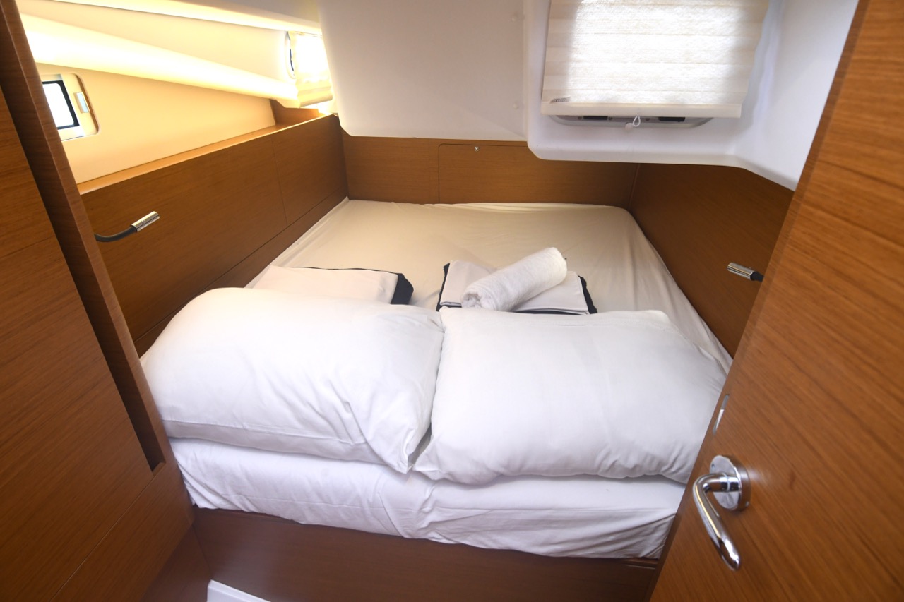 Sun Odyssey 440 — photo 4