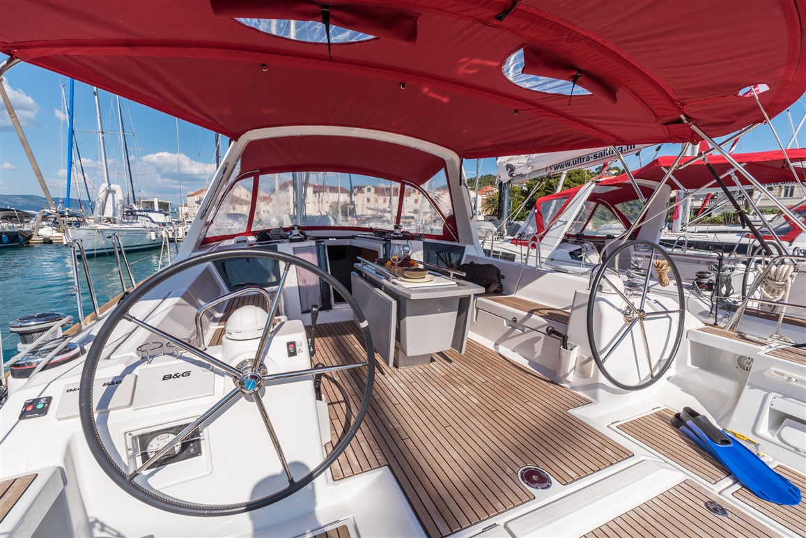 Oceanis 45 — photo 29