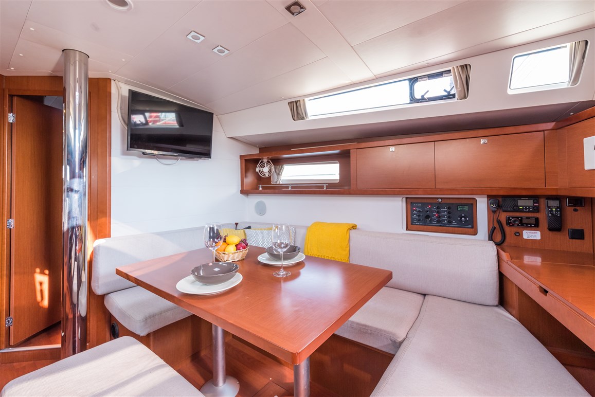 Oceanis 45 — photo 20