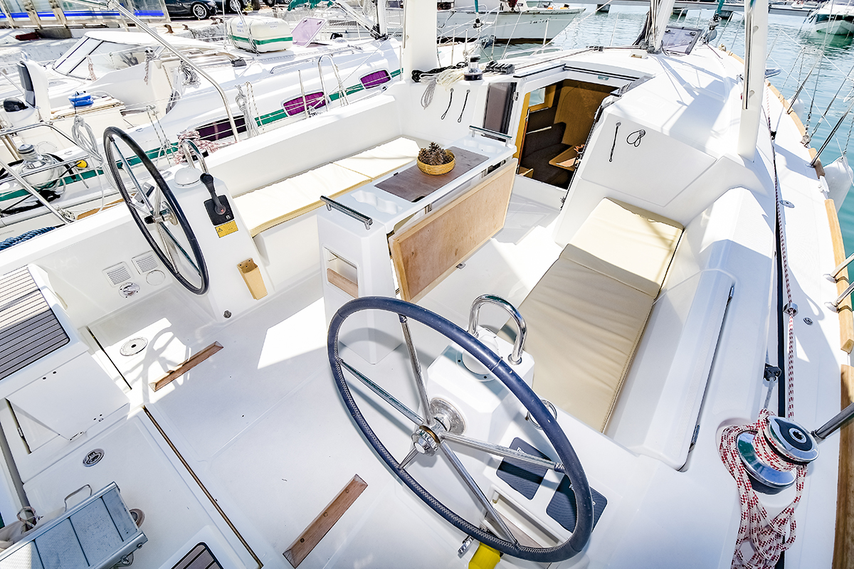 Oceanis 38 — photo 10