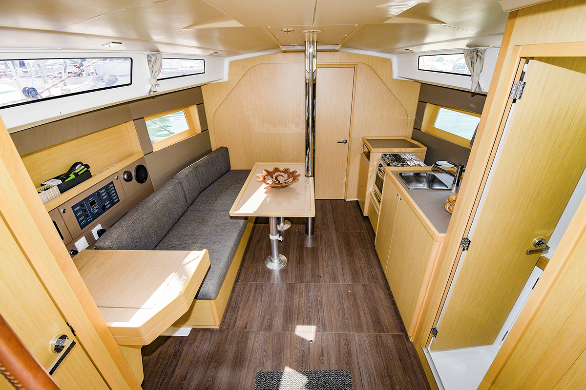 Oceanis 38 — photo 6