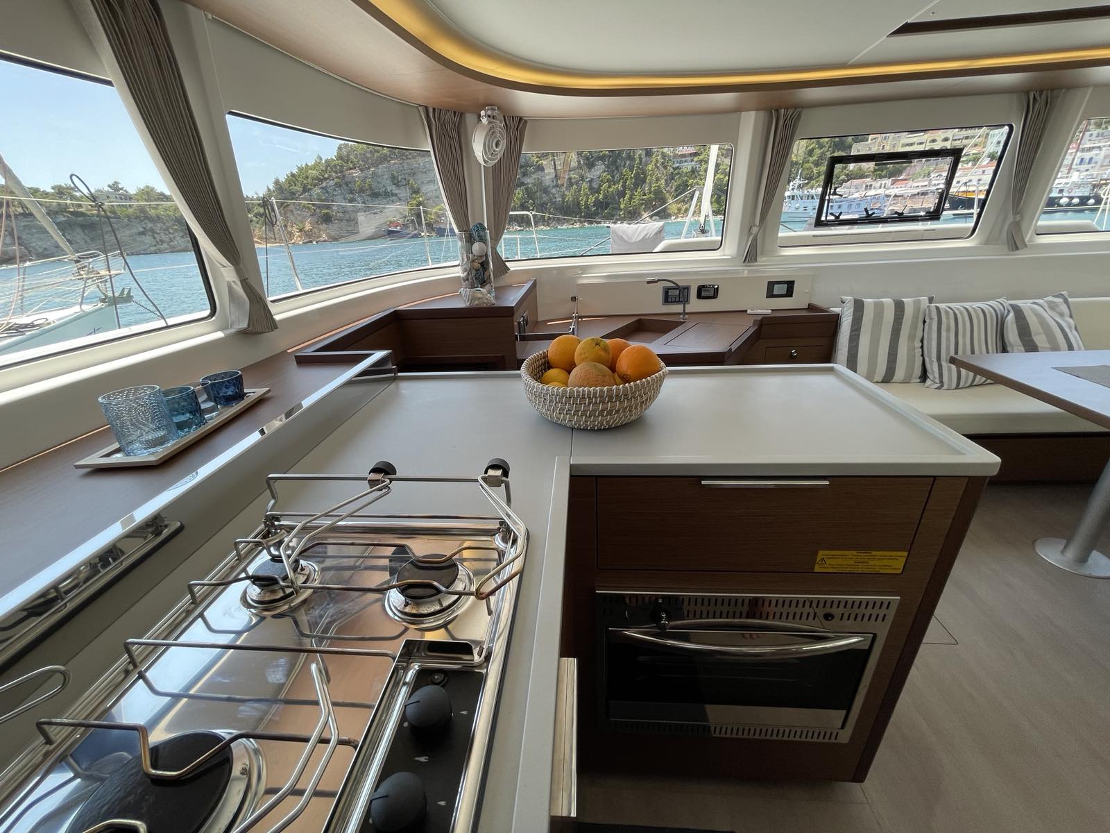 Lagoon 46 — photo 9