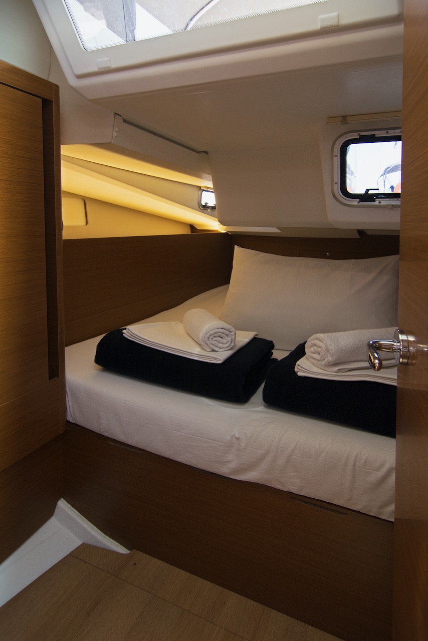 Sun Odyssey 440 — photo 15