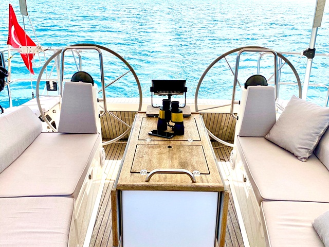 Bavaria Cruiser 40 — photo 4