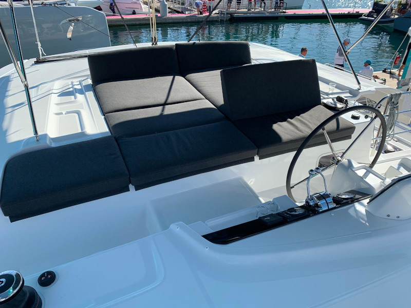 Lagoon 46 — photo 7