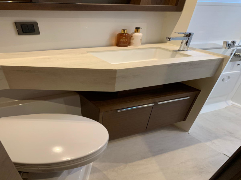 Lagoon 46 — photo 14