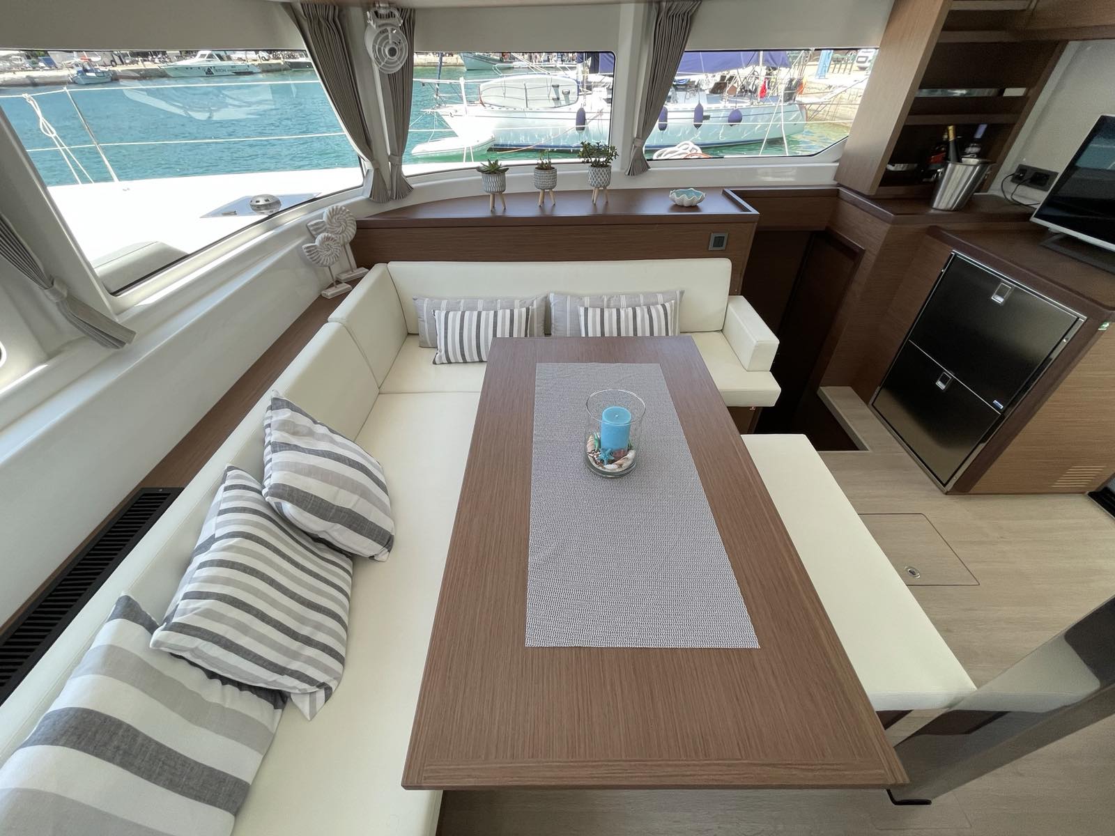 Lagoon 46 — photo 42