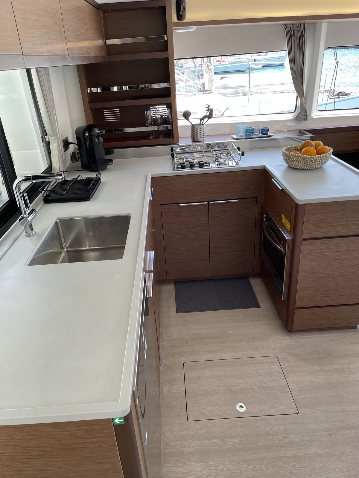 Lagoon 46 — photo 34