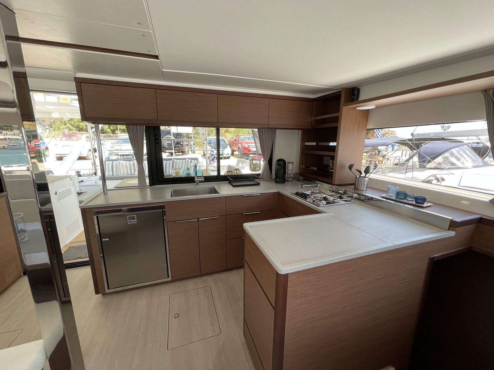 Lagoon 46 — photo 29