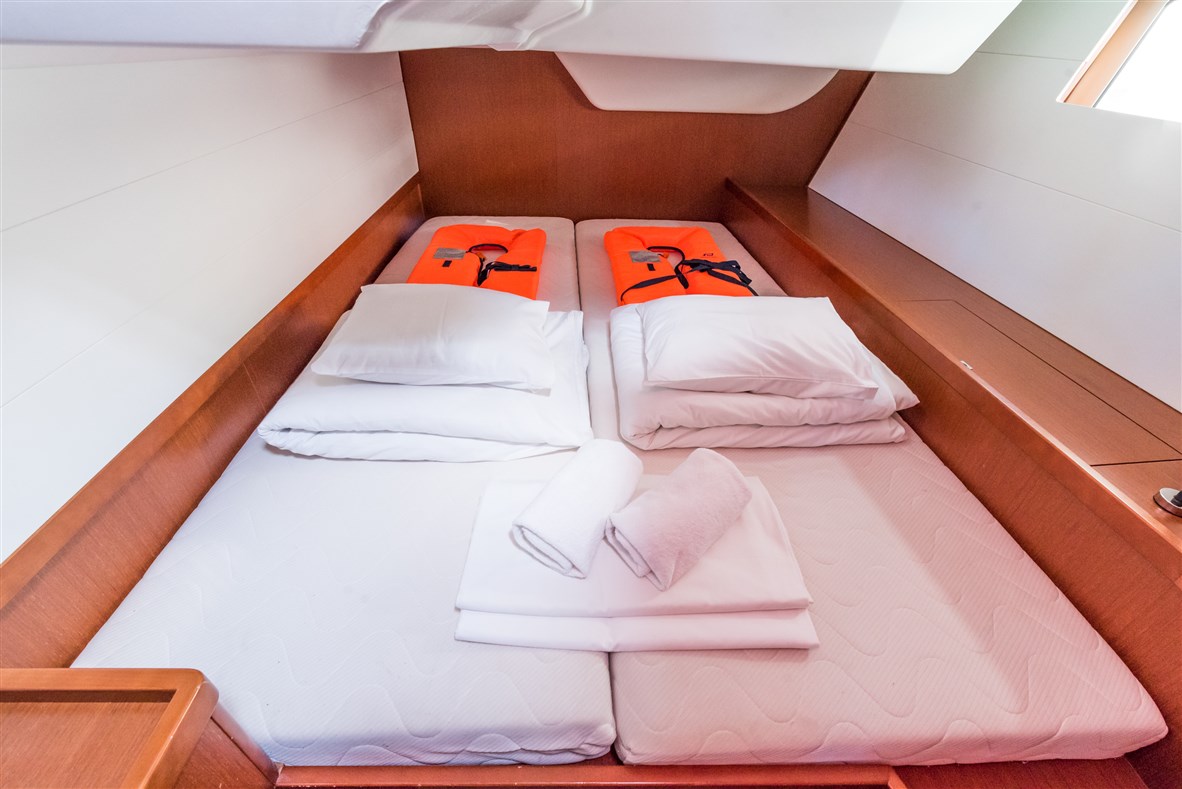 Oceanis 48 — photo 14