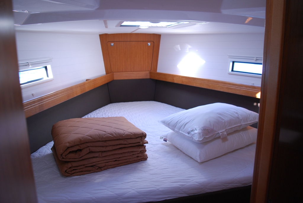 Bavaria Cruiser 41 — photo 10