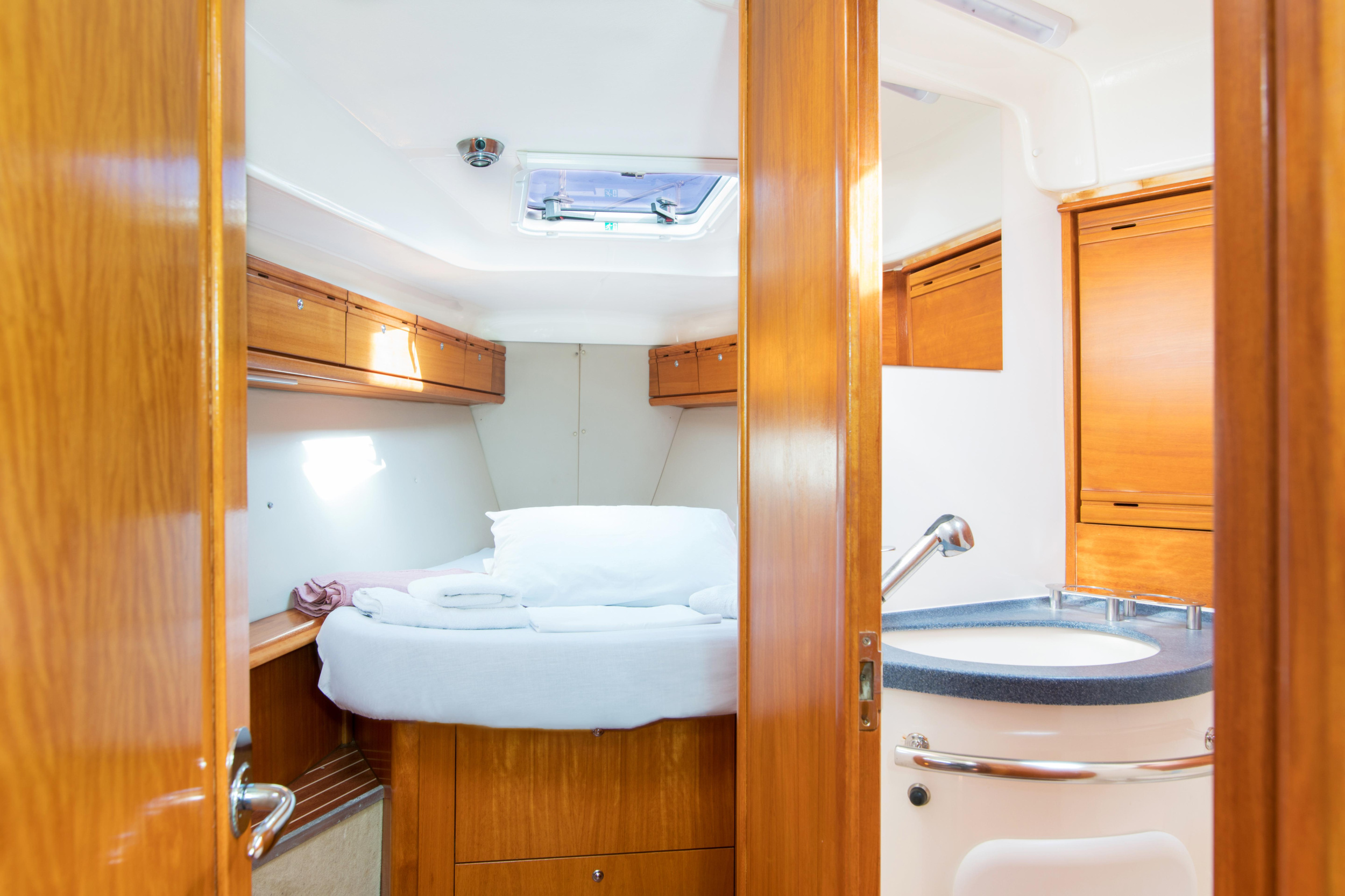 Bavaria 40 Cruiser — photo 10