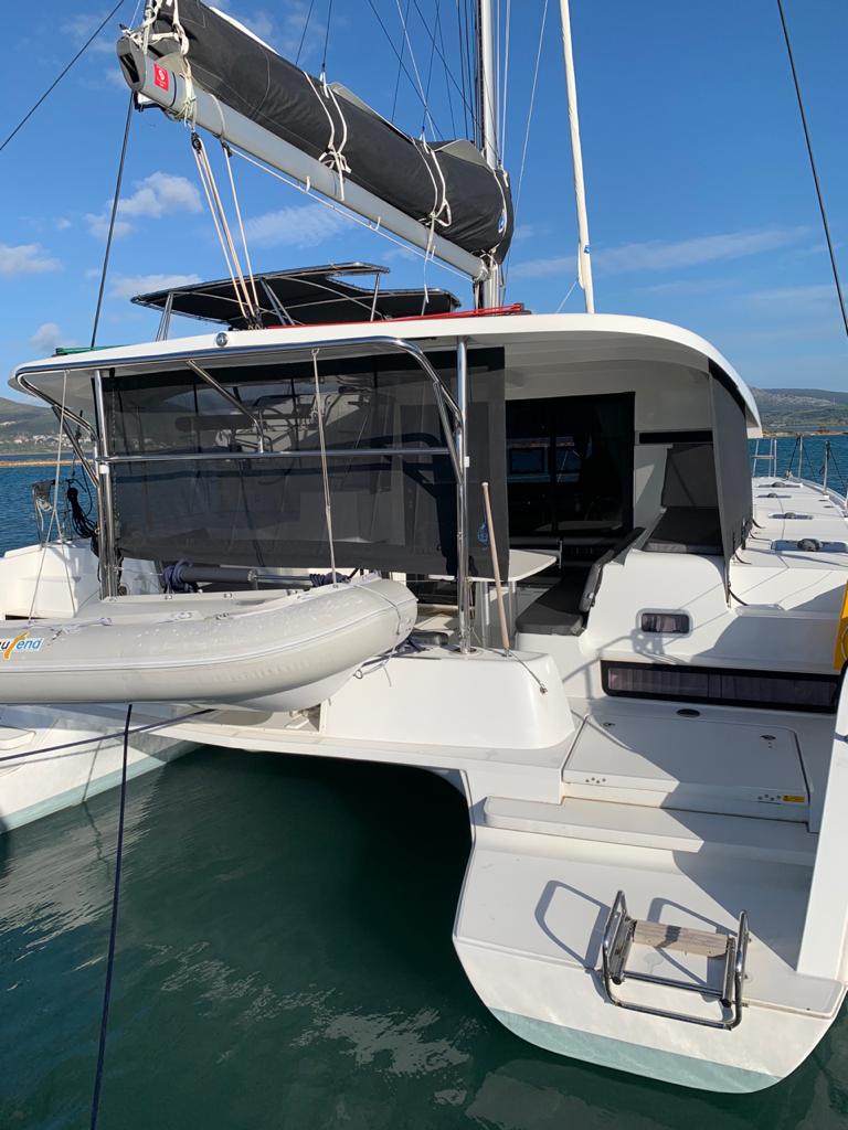 Lagoon 42 — photo 11