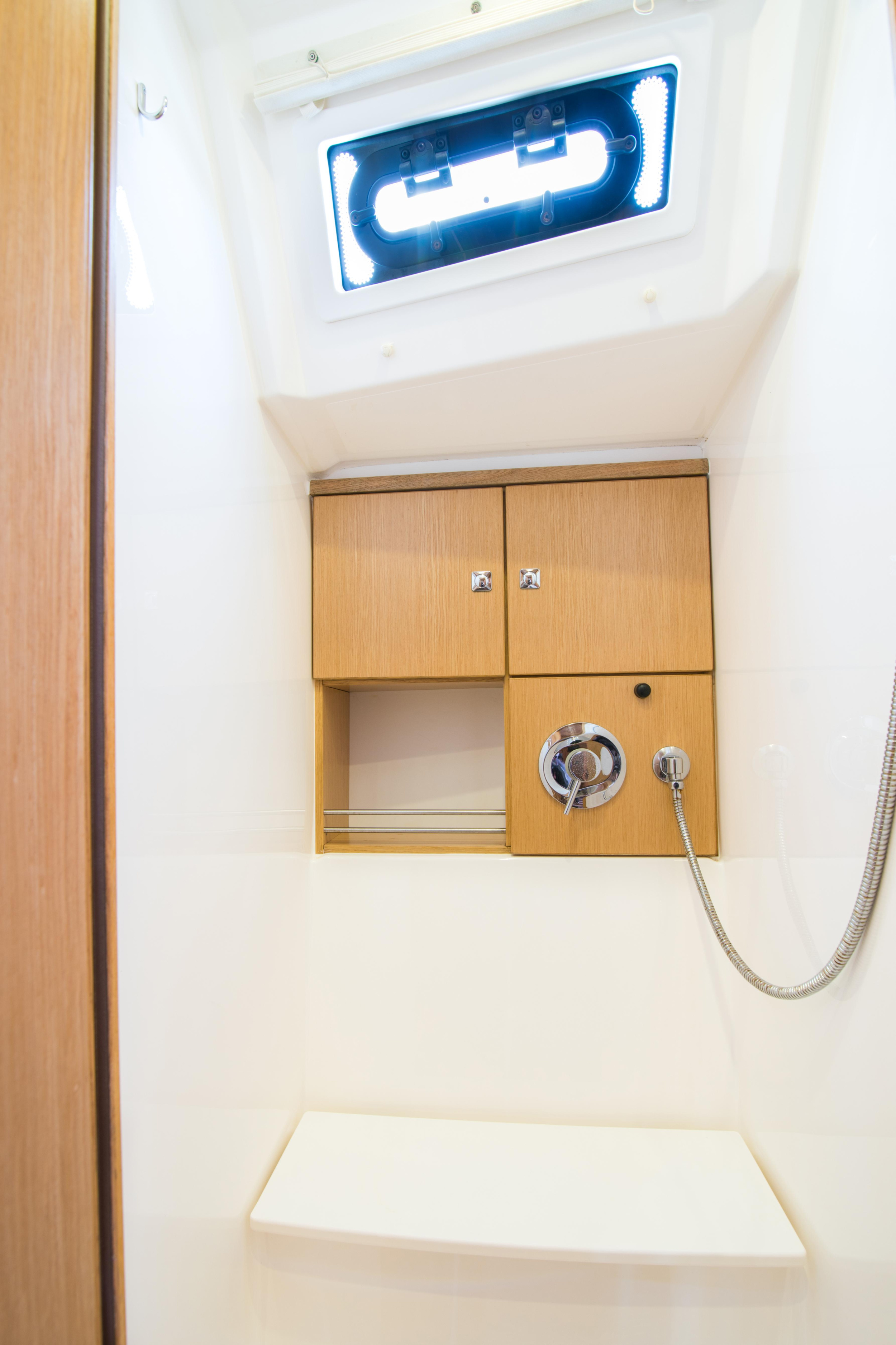 Bavaria Cruiser 46 — photo 8