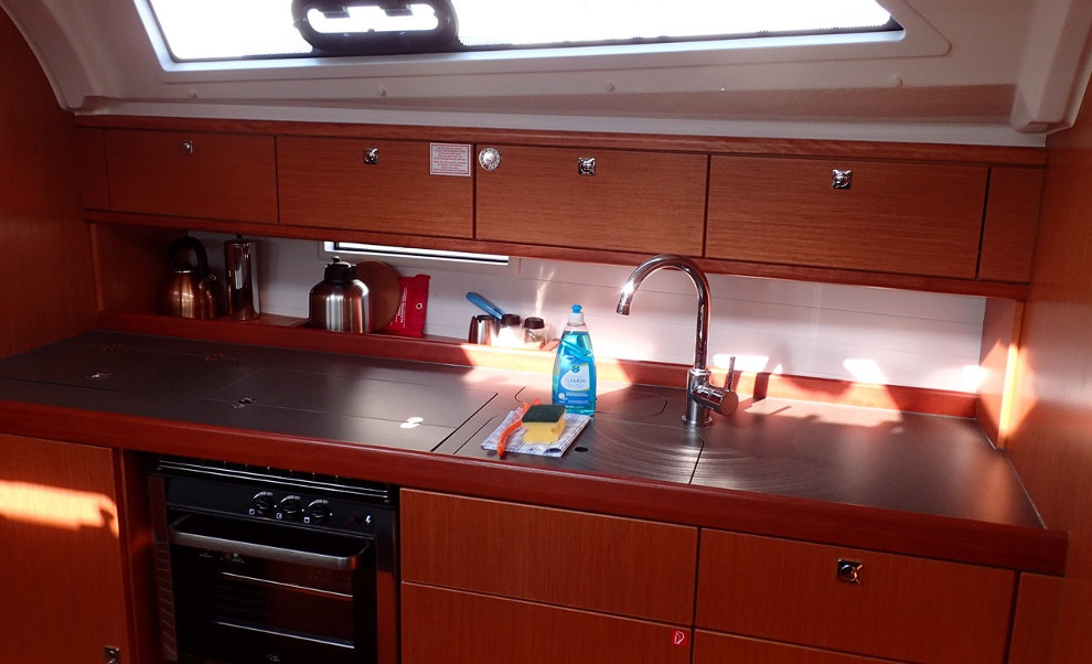 Bavaria Cruiser 41 — photo 7