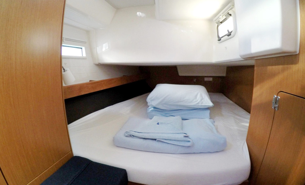 Bavaria Cruiser 41 — photo 6