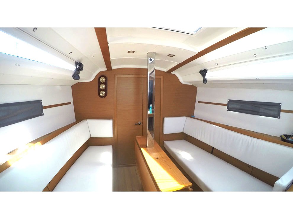Sun Odyssey 349 — photo 2