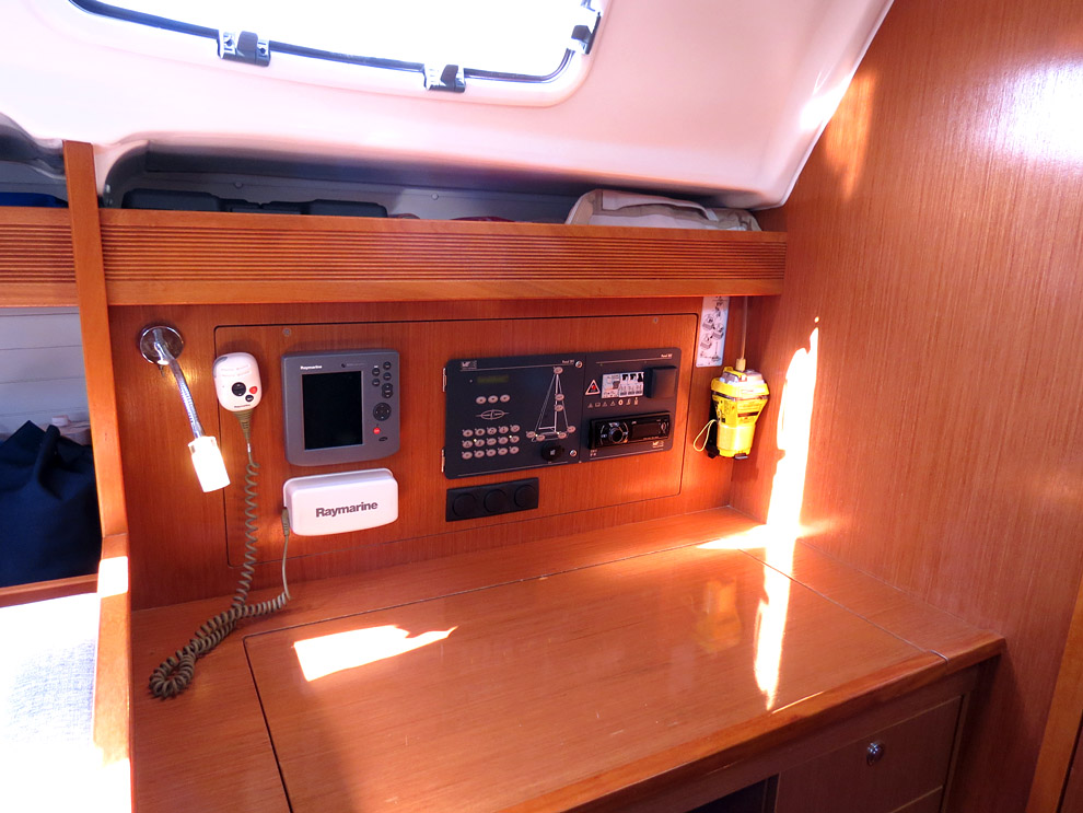 Bavaria 43 Cruiser — photo 6