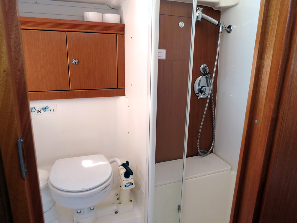 Bavaria 43 Cruiser — photo 2
