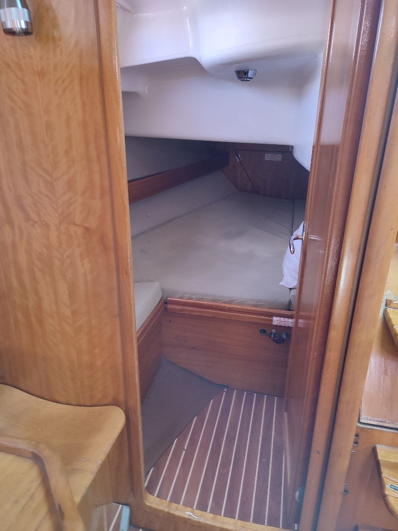 Bavaria 37 Cruiser — photo 8