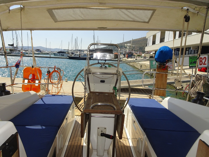 Bavaria 36 Cruiser — photo 8