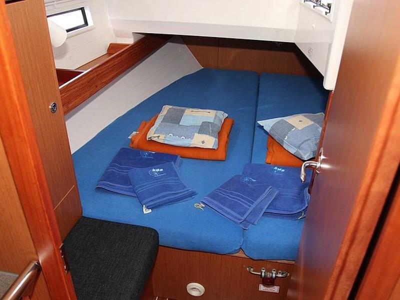 Photo #1 - Bavaria 36 Cruiser (ADORA) en Marina Kremik - 11813