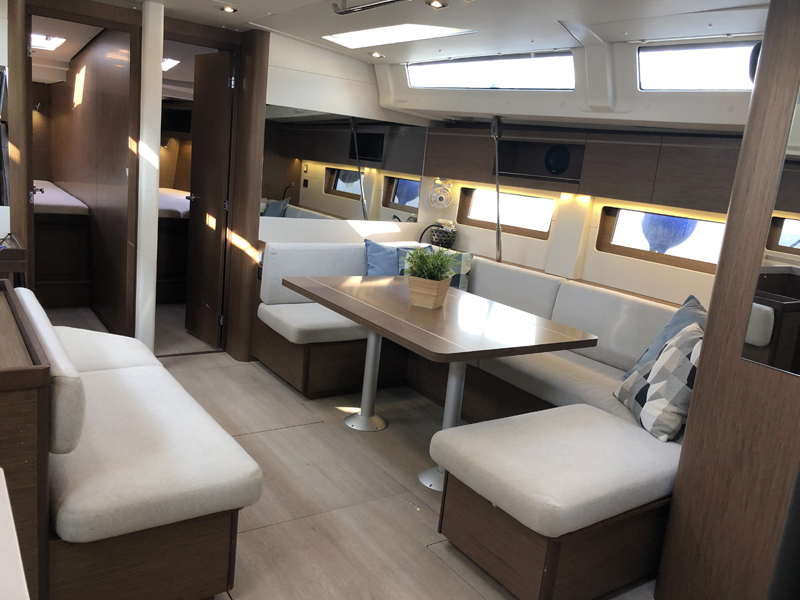 Oceanis 51.1 — photo 8