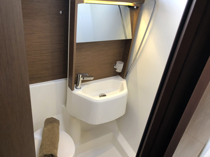 Oceanis 51.1 — photo 10