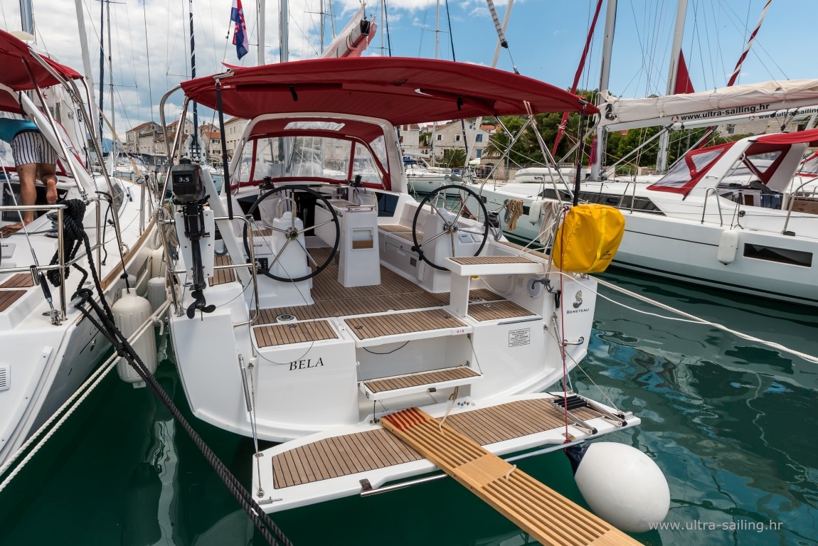 Oceanis 35.1 — photo 30