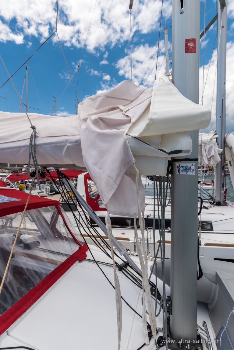 Oceanis 35.1 — photo 18