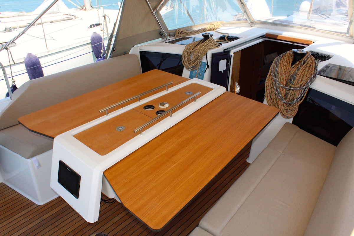 Dufour 390 Grand Large — photo 5