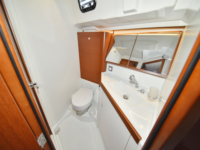 Oceanis 46.1 — photo 11