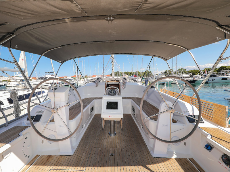 Bavaria Cruiser 46 — photo 42