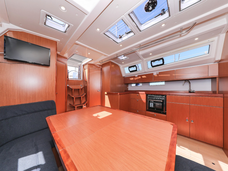 Bavaria Cruiser 46 — photo 13
