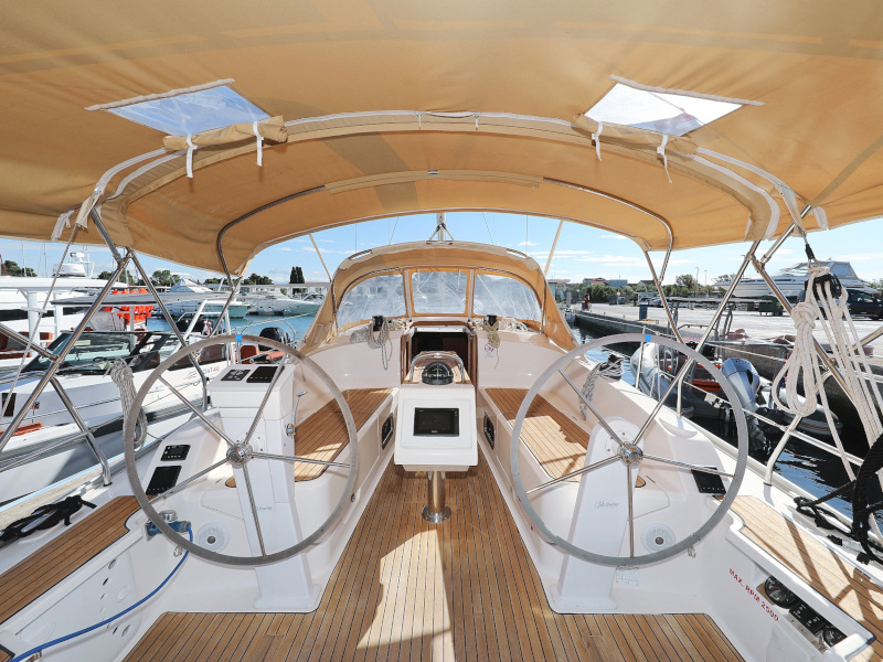 Bavaria Cruiser 37 — photo 86