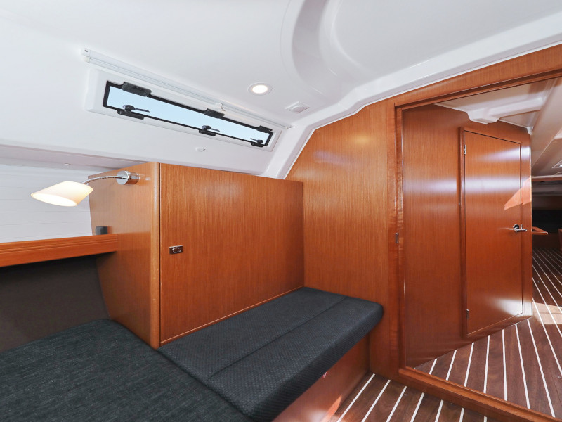 Bavaria Cruiser 37 — photo 66