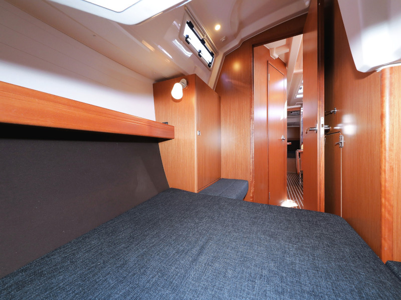 Bavaria Cruiser 37 — photo 2