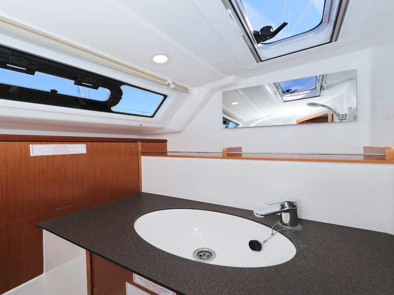 Bavaria Cruiser 37 — photo 52