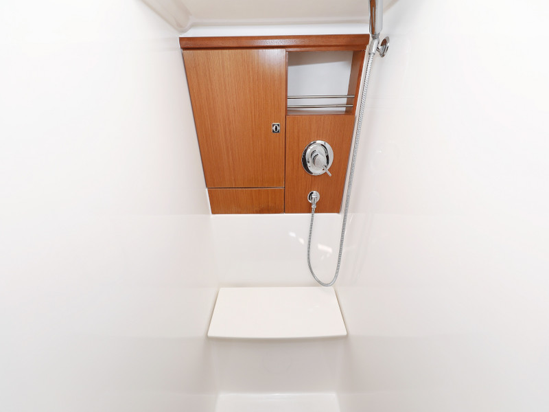 Bavaria Cruiser 46 — photo 18