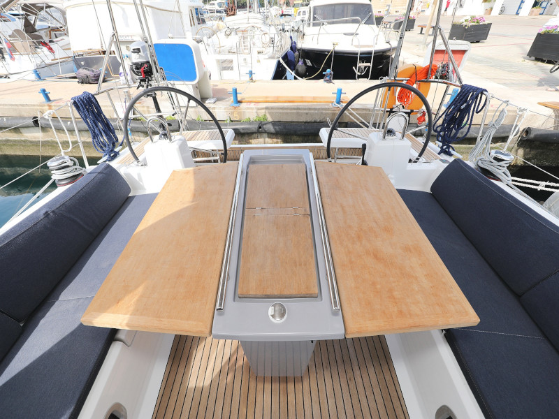 Oceanis 41.1 — photo 98
