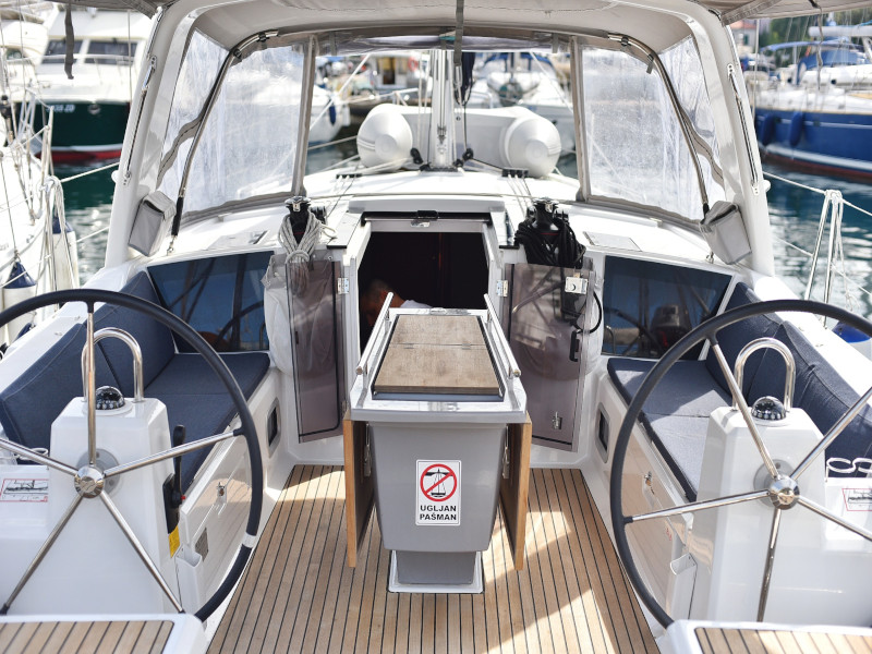 Oceanis 41.1 — photo 30