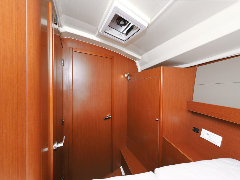Oceanis 41.1 — photo 44