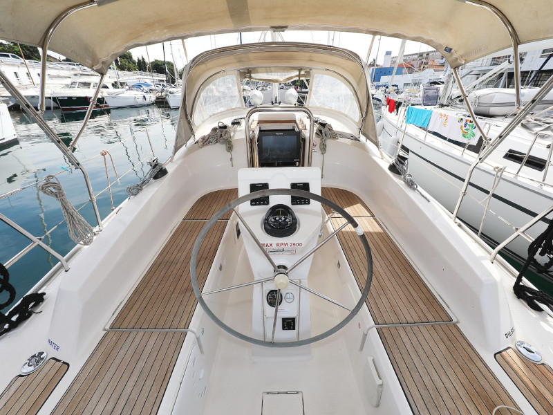 Bavaria 36 Cruiser — photo 57