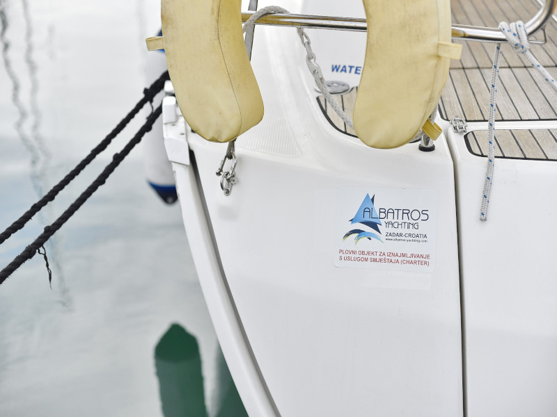 Bavaria 36 Cruiser — photo 3