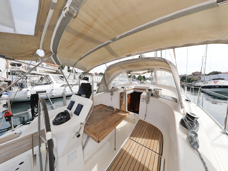 Bavaria 36 Cruiser — photo 70